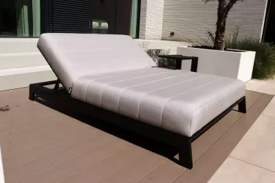 Luxusní dvojmístné zahradní lehátko FLOW Grey Jewel Graumel Chalk