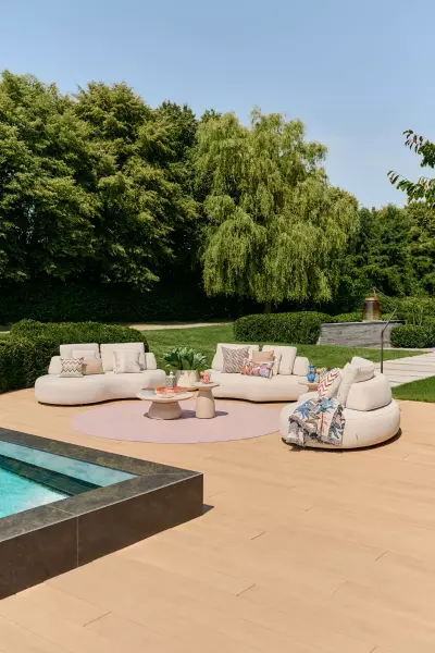 Luxusní konferenční stolek Farzi Ø55x41 cm champagne