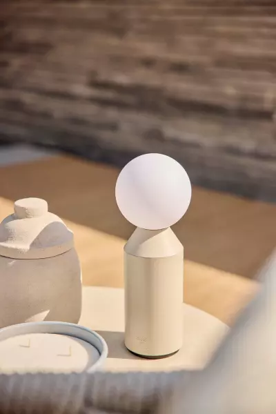 Venkovní svítidlo SUNS OLLIE M champagne