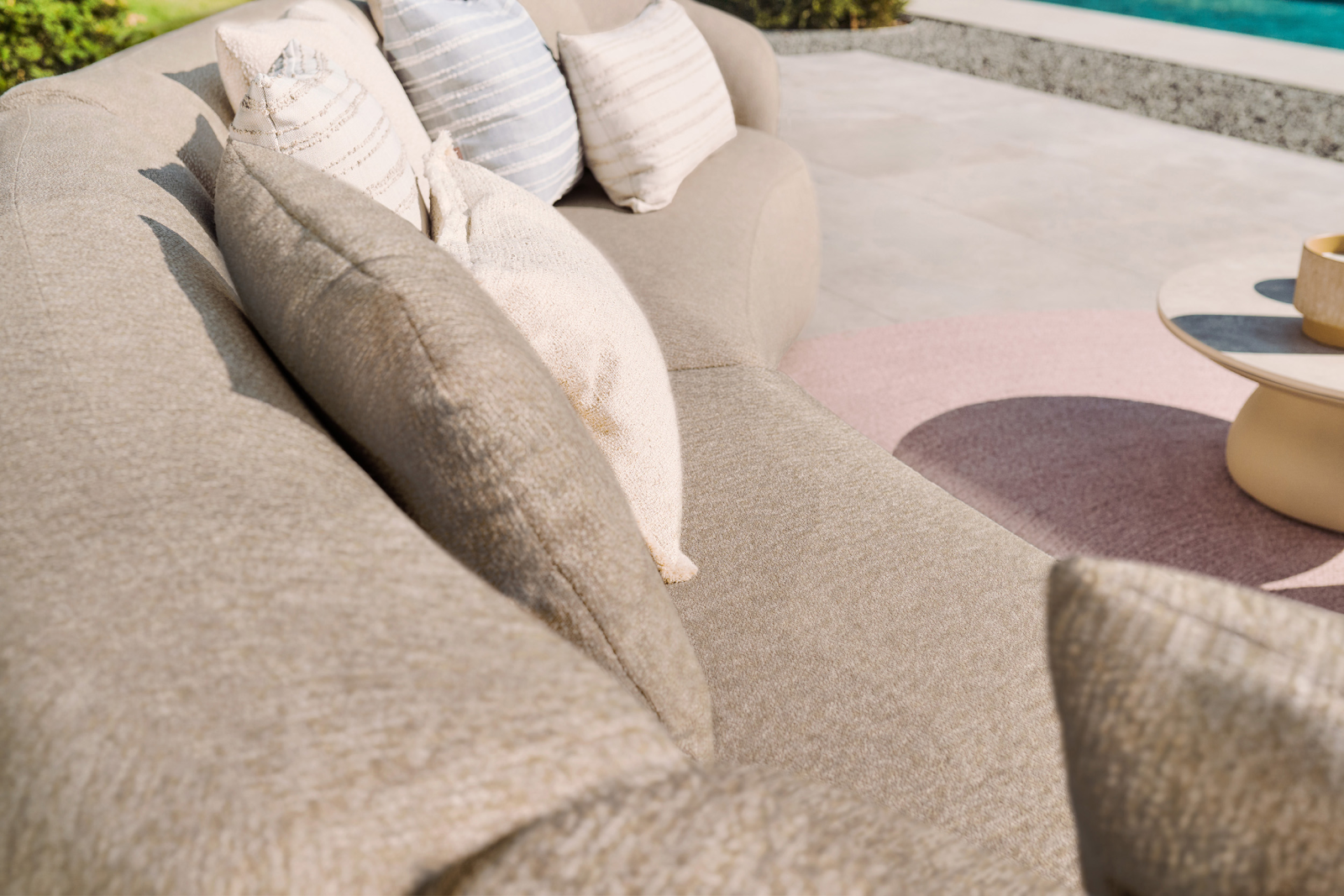 Jak pomocí doplňků rychle změnit vzhled terasy | DR Studio