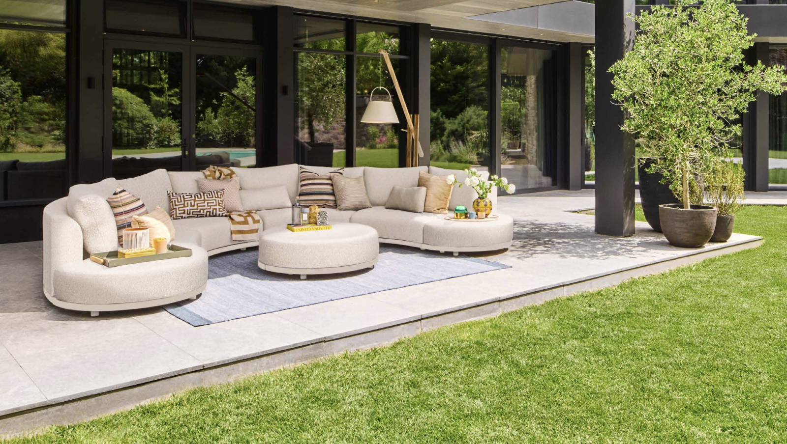 Luxusní zahradní nábytek